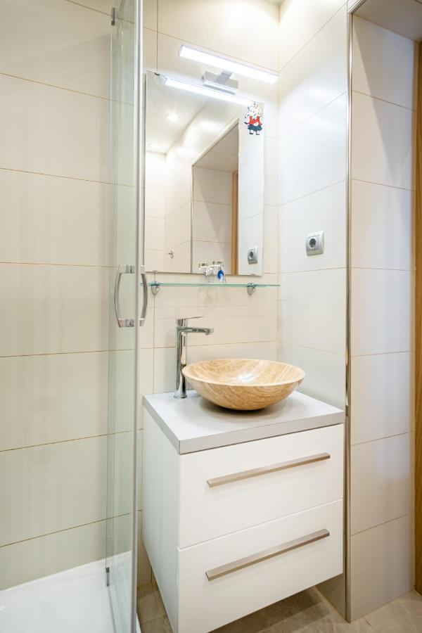 Kiss-Henezi Guest House เคสเท ภายนอก รูปภาพ