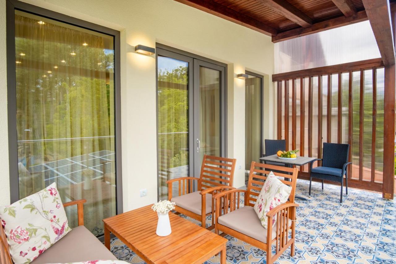 Kiss-Henezi Guest House เคสเท ภายนอก รูปภาพ