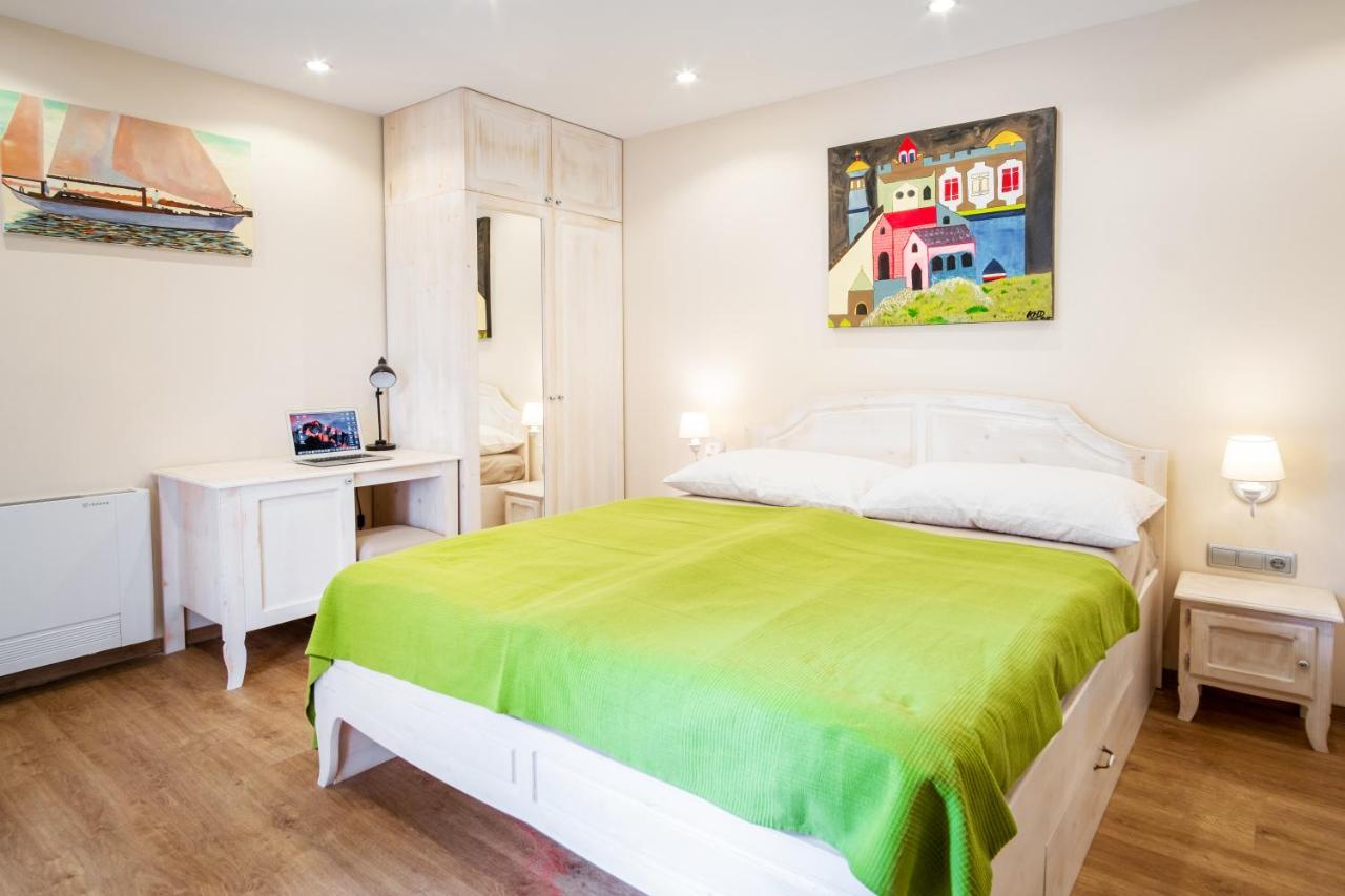 Kiss-Henezi Guest House เคสเท ภายนอก รูปภาพ
